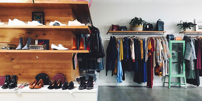 To localize stores or not, that is the question for retailers