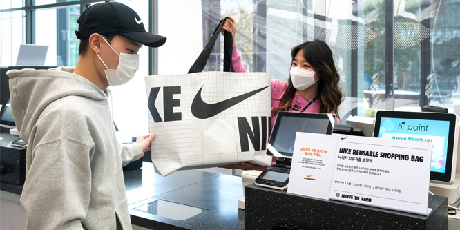 Wholesale curtailed. Is retail’s favorite model faltering?