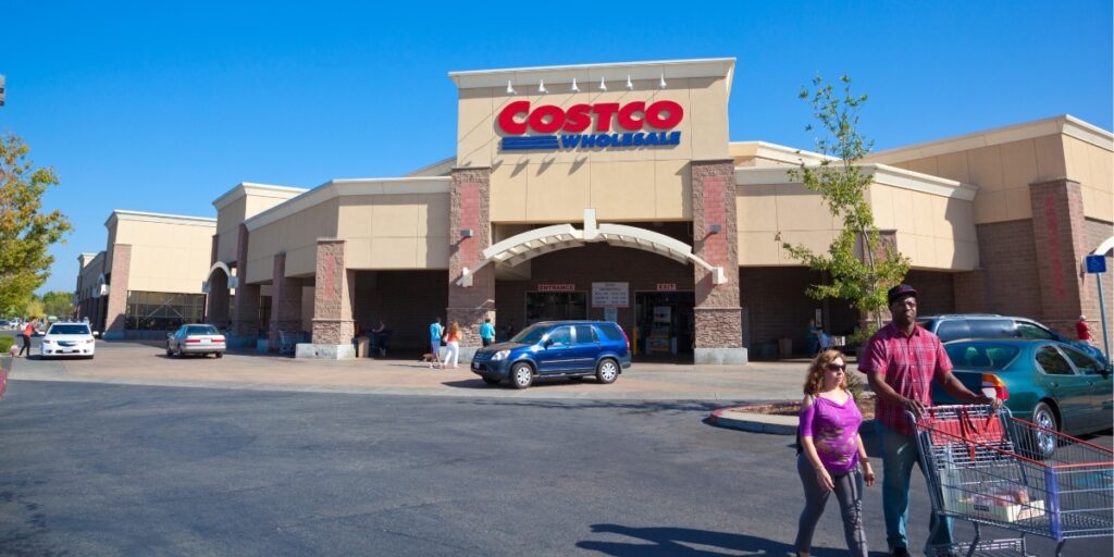 Image of the outside of Costco